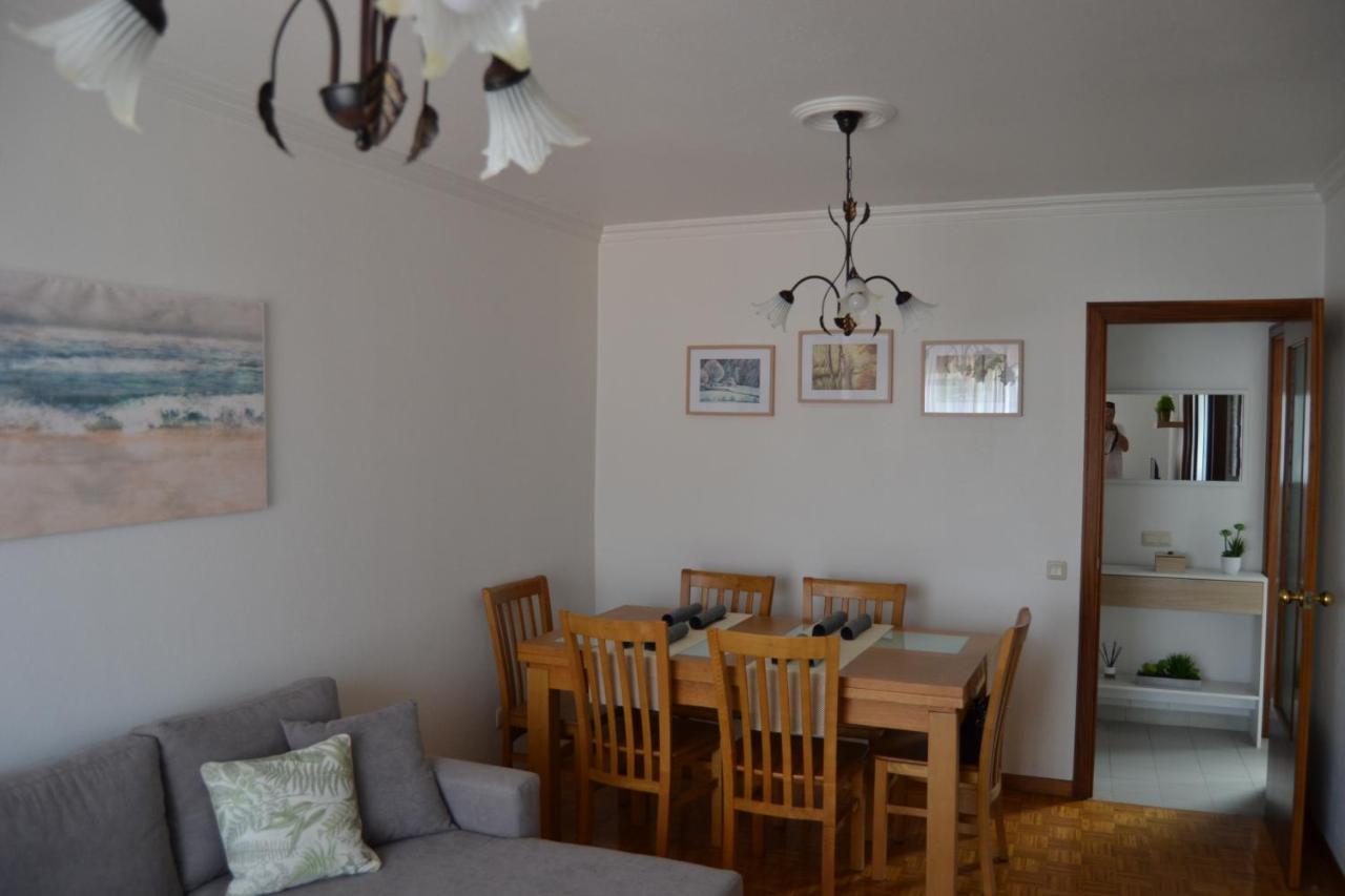 Inmoinsuas Train Station Apartment Sarria Bagian luar foto