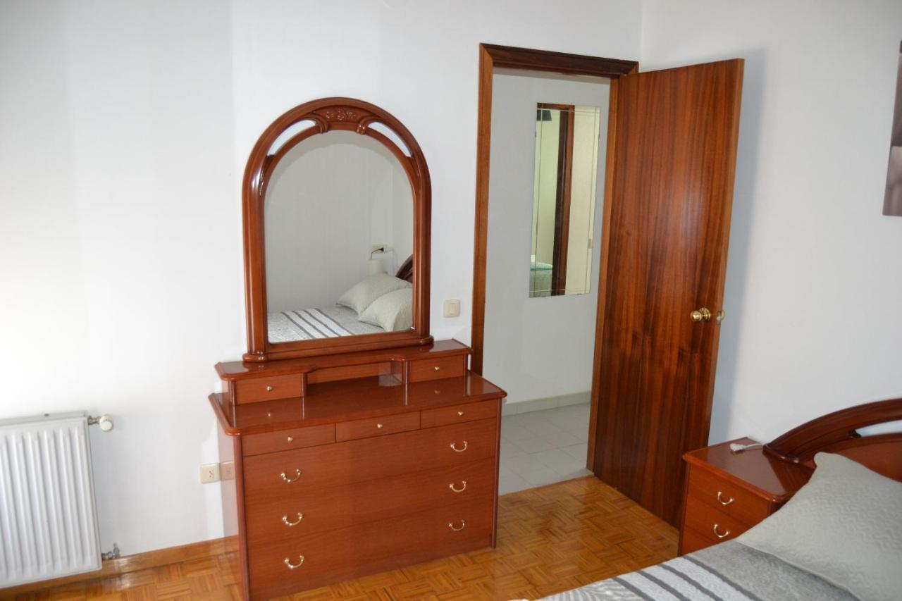 Inmoinsuas Train Station Apartment Sarria Bagian luar foto